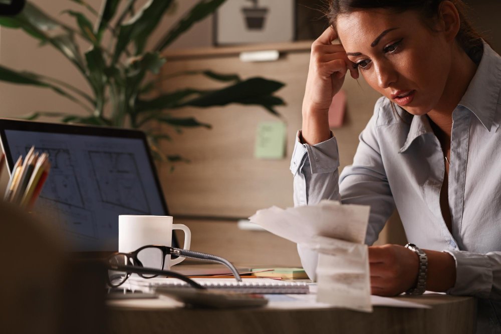 Errores Finanzas Personales: 7 Fallos que Destruyen tu Bolsillo 1 errores finanzas personales